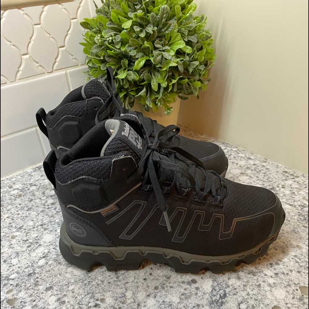 Timberland black boots size  EUR 37/7 women’s